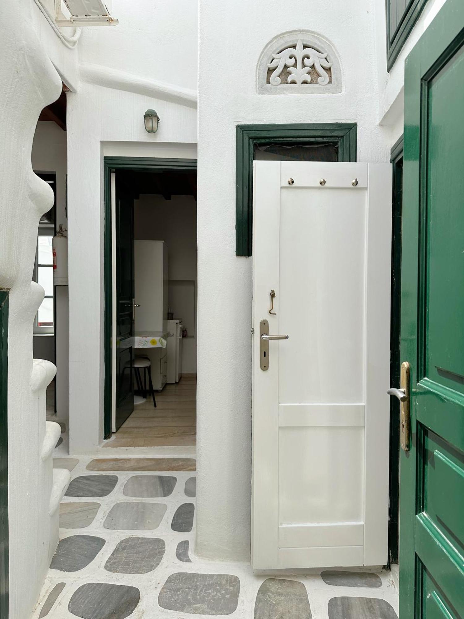 Can-Can Mykonos Town Экстерьер фото